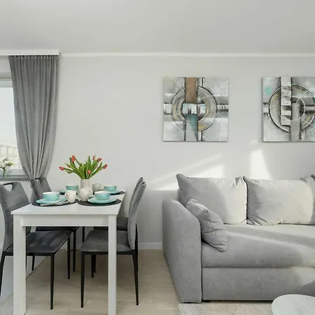 Przytulny I Jasny W Kolobrzegu By Renters Appartement Kołobrzeg